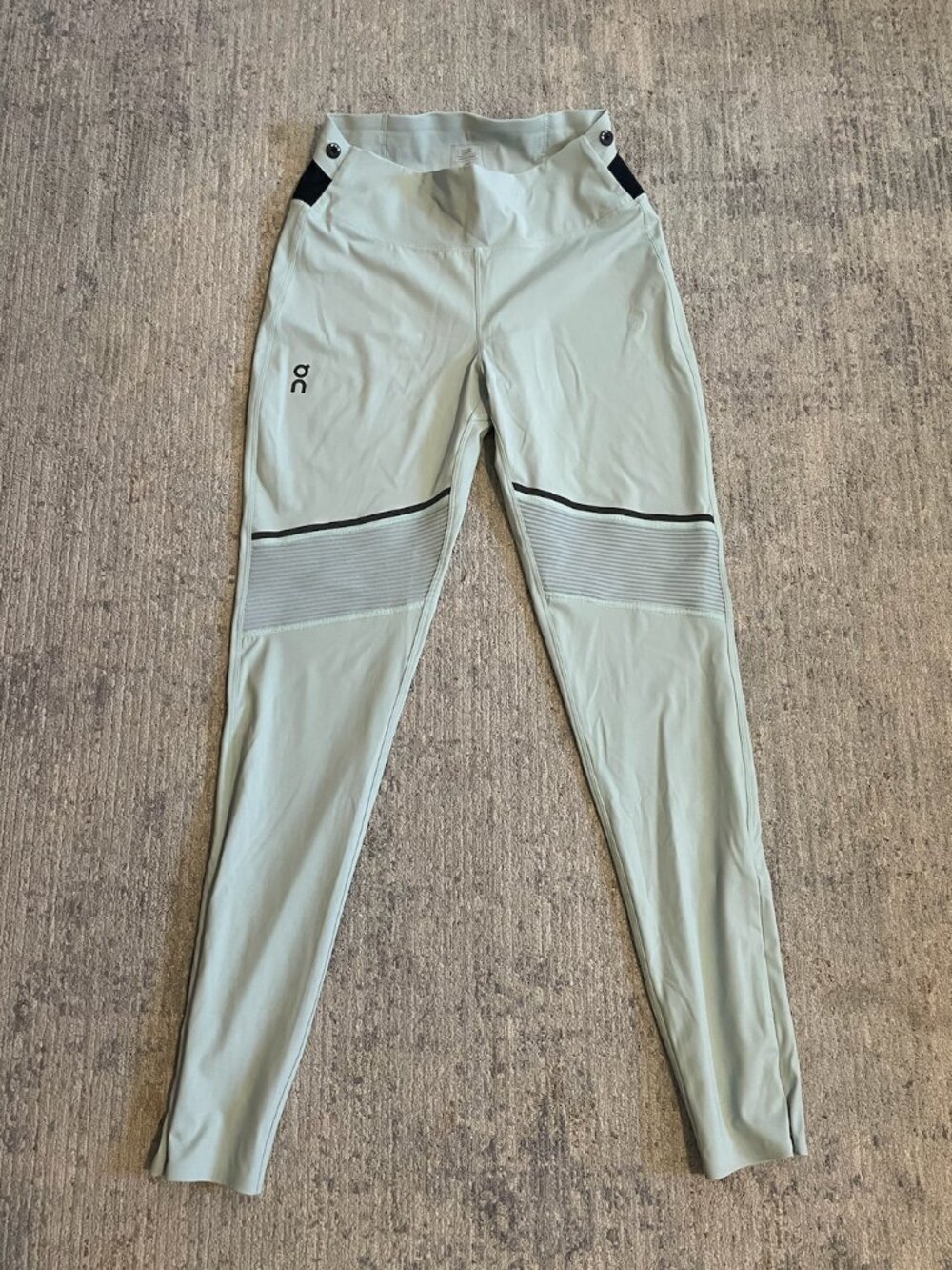 ON Running Run On Cloud Women’s "Sea" Blue/Green Long Tights Small Ankle Zip